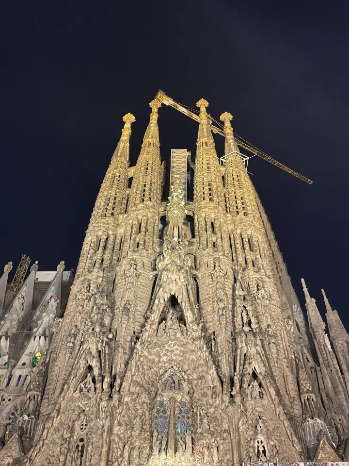 Barcelona, photo 2 of 3