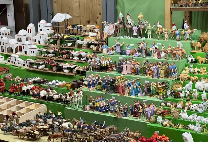 tiny nativity figurines