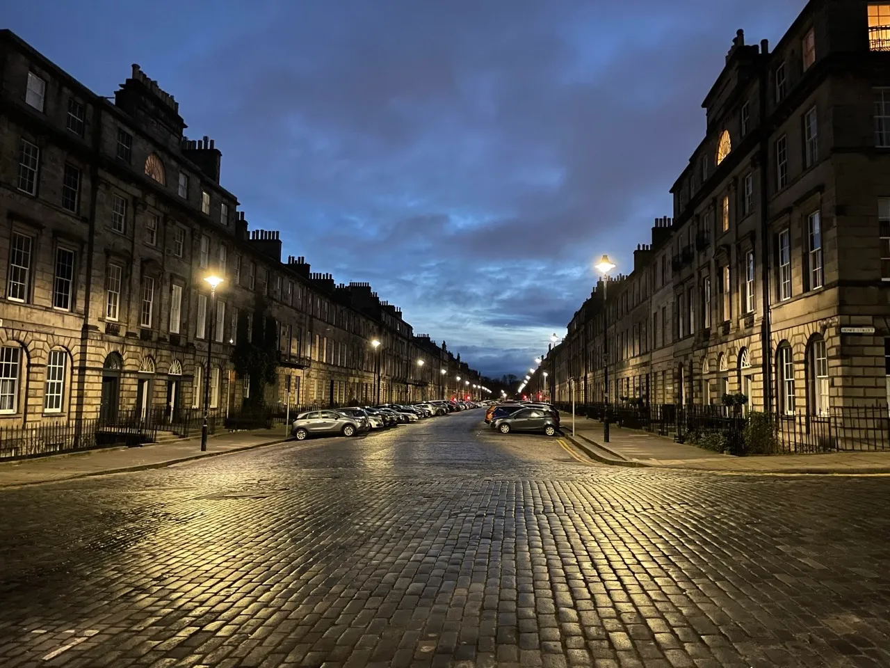 Edinburgh, photo 1 of 1