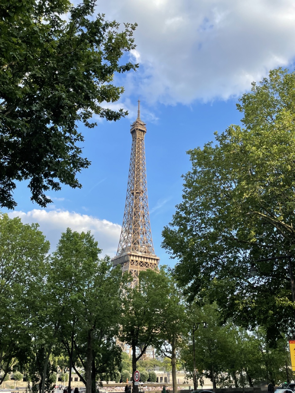 Frame from Paris